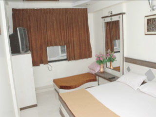 Hotel Liberty Ahmedabad Exterior foto